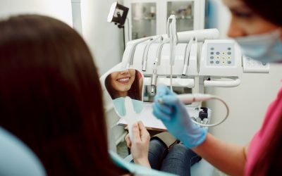 La importancia de las revisiones dentales regulares: ¿Cada cuánto deberías visitar el dentista?