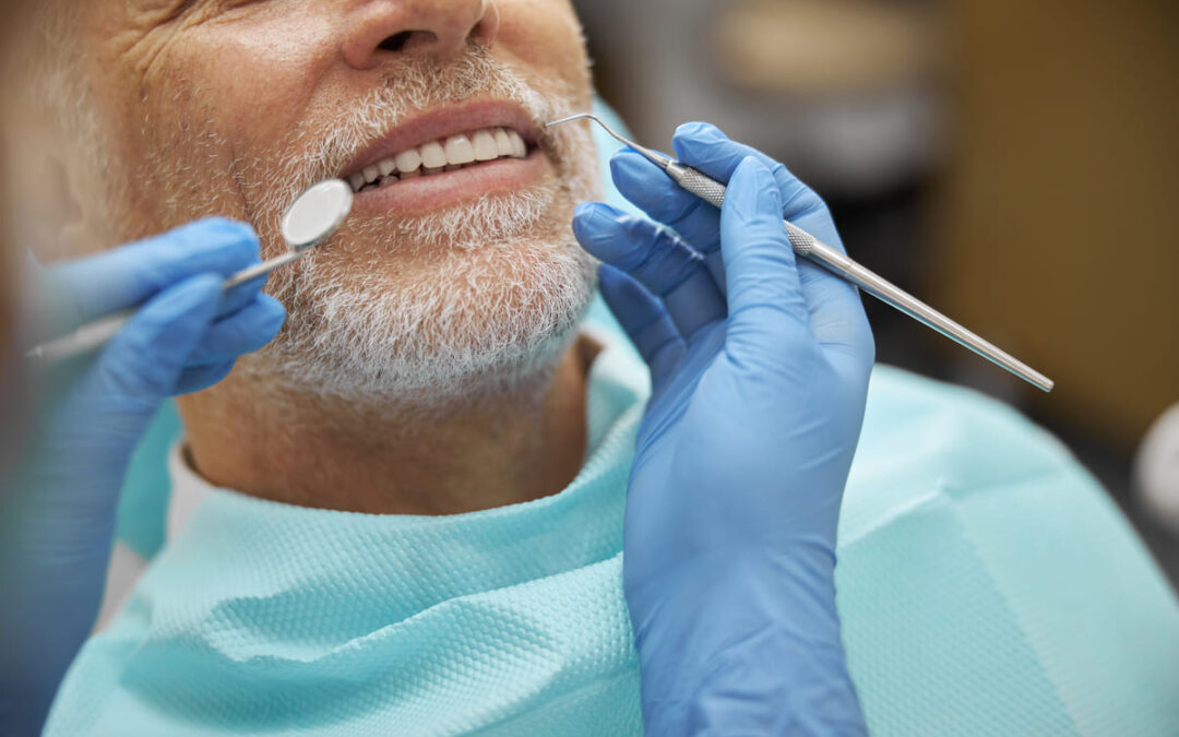 Síntomas de rechazo de implantes dentales: cómo identificarlos a tiempo